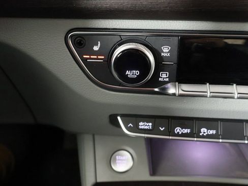 Used 2022 Audi Q5 2.0T Premium image 43