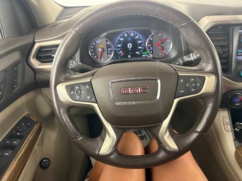 Used 2019 GMC Acadia Denali w/ Technology Package FWD image 20