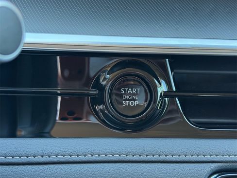 Used 2025 INFINITI QX80 Luxe image 30