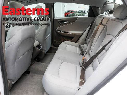 Used 2024 Chevrolet Malibu LT image 21