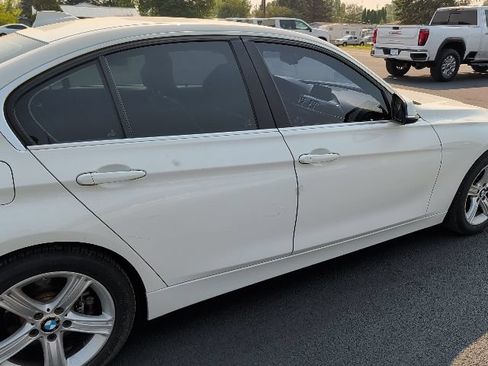 Used 2015 BMW 328i Sedan RWD image 12