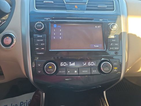 Used 2013 Nissan Altima 2.5 SL w/ Technology Pkg FWD image 14