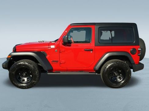 Used 2024 Jeep Wrangler Sport S image 4