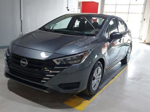 Used 2025 Nissan Versa S w/ Trunk Package FWD image 17