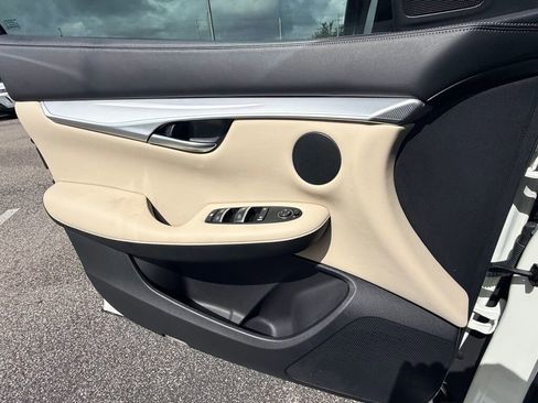 Used 2021 INFINITI QX50 Luxe image 20