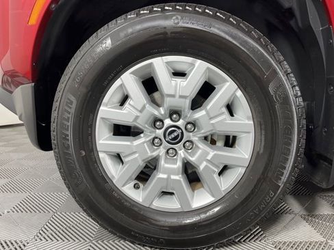 Used 2023 Nissan Frontier SV w/ Technology Package image 12