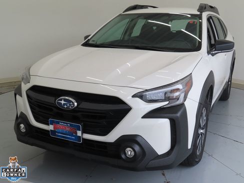 Certified 2024 Subaru Outback AWD/4WD image 3