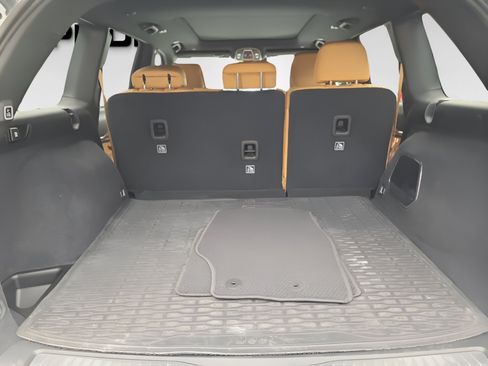 Used 2025 Jeep Grand Cherokee Summit AWD/4WD image 12