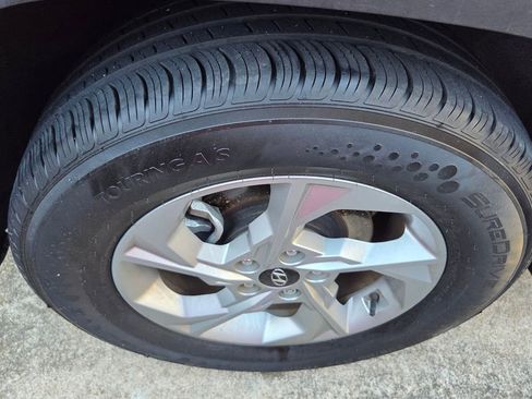 Used 2022 Hyundai Tucson SE image 6