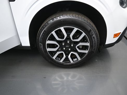 Used 2022 Ford Maverick Lariat w/ Equipment Group 500A Standard image 33