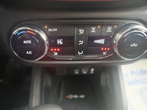 Used 2023 Chevrolet TrailBlazer RS w/ Sun and Liftgate Package image 15