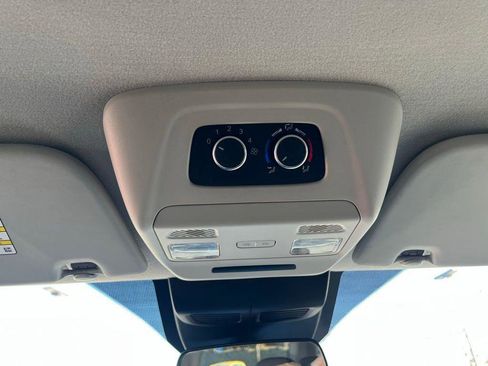 Used 2023 Ford Transit 350 XLT image 29