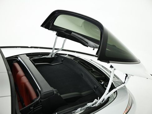 Used 2015 Porsche 911 Targa 4S image 26