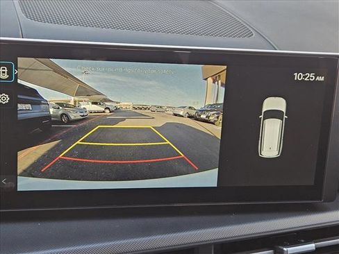 Used 2025 Hyundai Santa Fe SEL FWD image 18