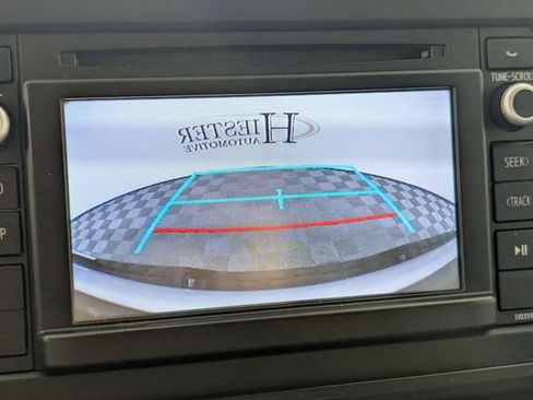 Used 2019 Toyota Tacoma SR w/ SR Convenience Package image 19