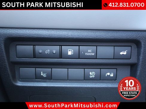 Used 2025 Mitsubishi Outlander SEL AWD/4WD image 30