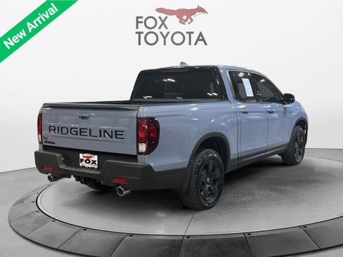 Used 2026 Honda Ridgeline Black Edition image 6