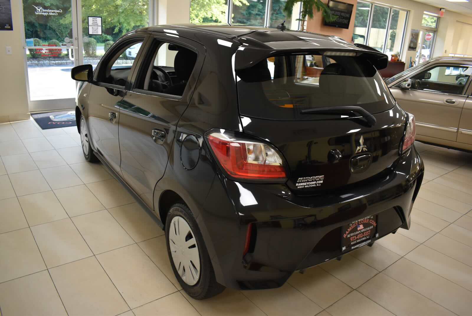 Used 2024 Mitsubishi Mirage ES FWD image 5