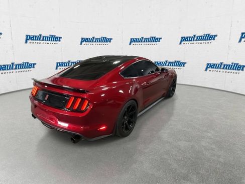 Used 2017 Ford Mustang GT Premium w/ GT Performance Package RWD image 11