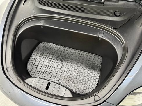 Used 2018 Tesla Model 3 Long Range image 39