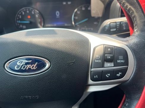Used 2021 Ford Explorer XLT w/ Equipment Group 202A AWD/4WD image 26