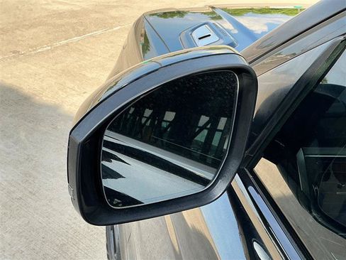 Used 2019 Land Rover Range Rover Sport SE AWD/4WD image 14