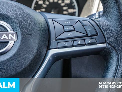 Used 2025 Nissan Altima 2.5 SV FWD image 29