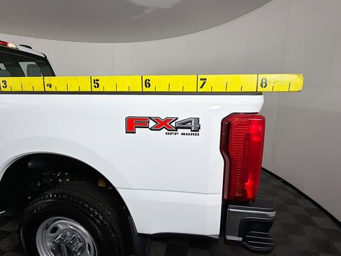 Used 2023 Ford F250 XL image 30