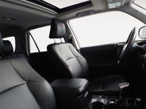 Used 2022 Toyota 4Runner TRD Off-Road Premium w/ TRD Black Wheel Package (TMS) image 15