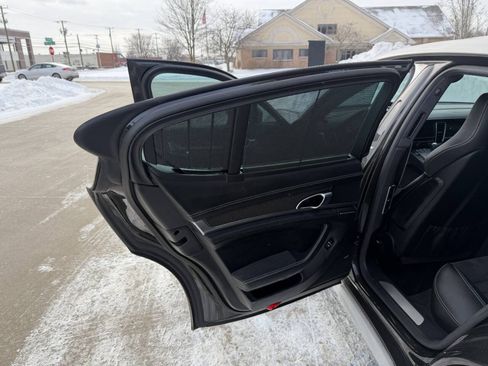 Used 2014 Porsche Panamera GTS image 31
