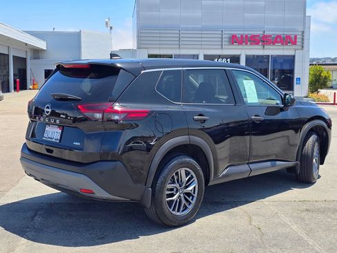 Used 2022 Nissan Rogue S AWD/4WD image 7