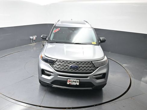 Used 2022 Ford Explorer Limited w/ Equipment Group 301A AWD/4WD image 45