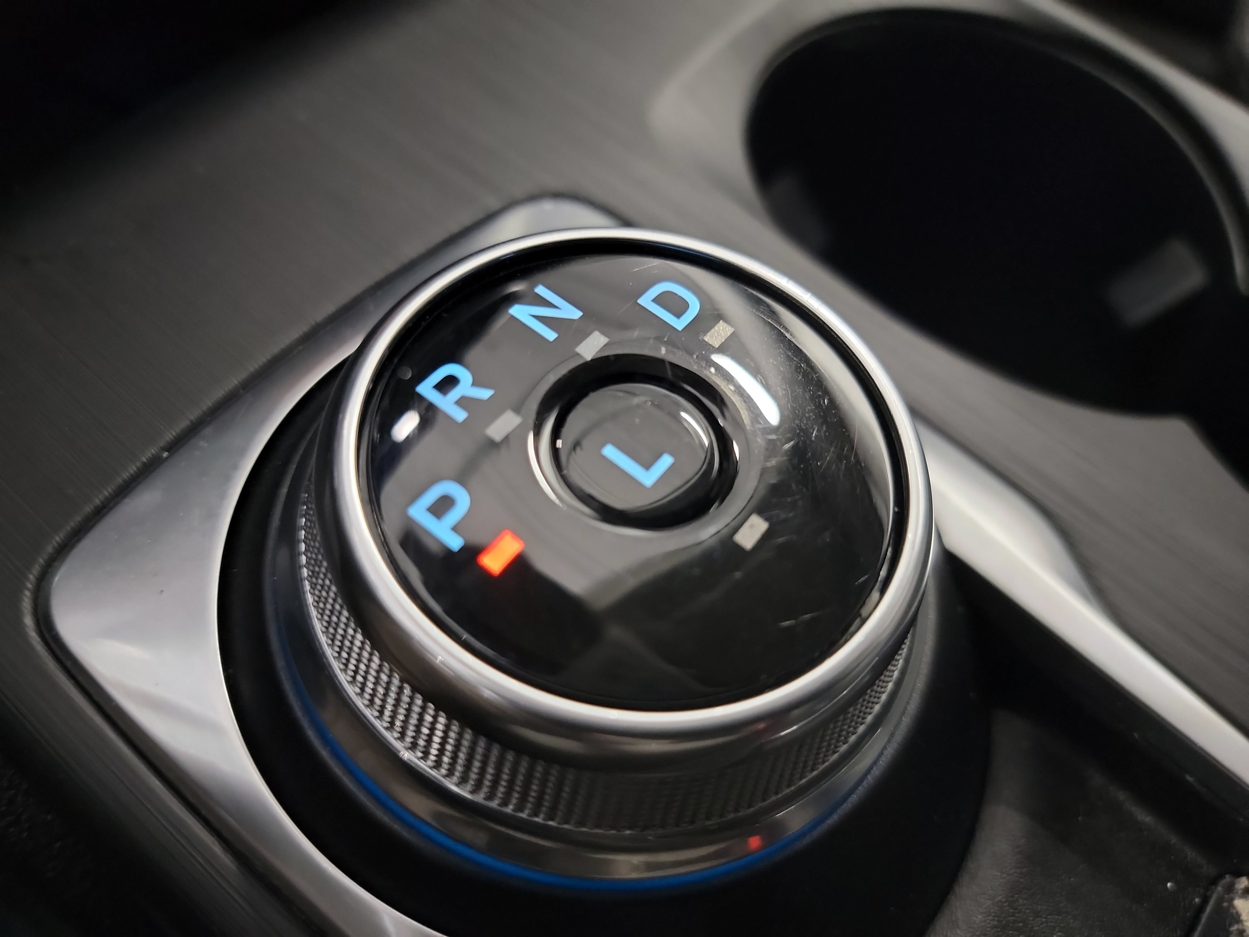 Used 2022 Ford Escape SE w/ SE Sport Appearance Package FWD image 26