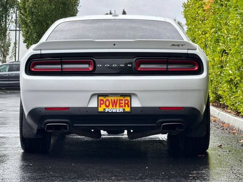 Used 2015 Dodge Challenger SRT w/ Technology Group RWD image 5