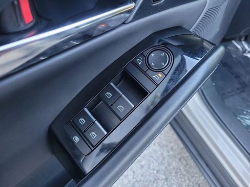 Certified 2024 MAZDA CX-30 AWD 2.5 S w/ Preferred Package image 21