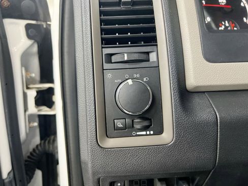 Used 2012 RAM 3500 ST w/ Chrome Appearance Group image 17