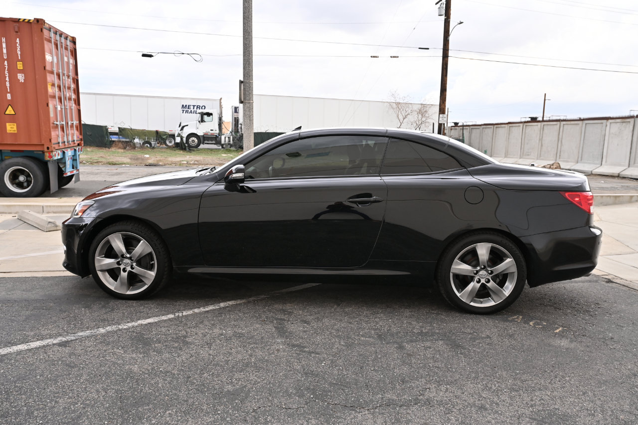 Used 2012 Lexus IS 350C w/ Luxury Pkg RWD image 4