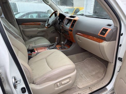 Used 2004 Lexus GX 470 image 7