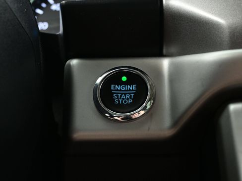 Used 2022 Ford Expedition XLT AWD/4WD image 24
