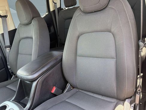 Used 2019 Chevrolet Colorado LT w/ LT Convenience Package RWD image 25