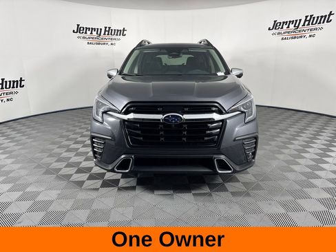 Used 2023 Subaru Ascent Touring image 3