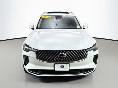 Used 2025 Volvo XC90 B5 Plus AWD/4WD image 2