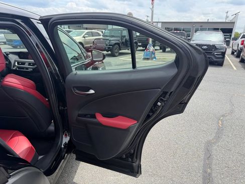 Used 2019 Lexus UX 200 F Sport w/ F Sport Premium Package FWD image 35