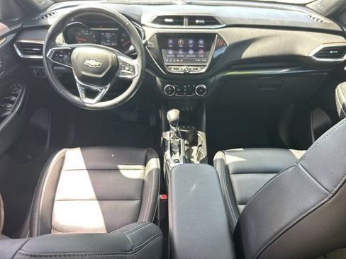 Used 2021 Chevrolet TrailBlazer ACTIV w/ Convenience Package AWD/4WD image 16