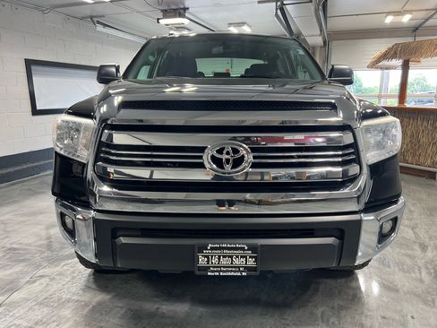 Used 2016 Toyota Tundra SR5 image 4