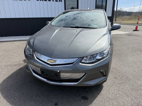 Used 2017 Chevrolet Volt LT image 2