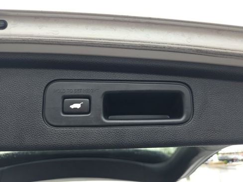 Used 2021 Honda Odyssey EX-L image 39