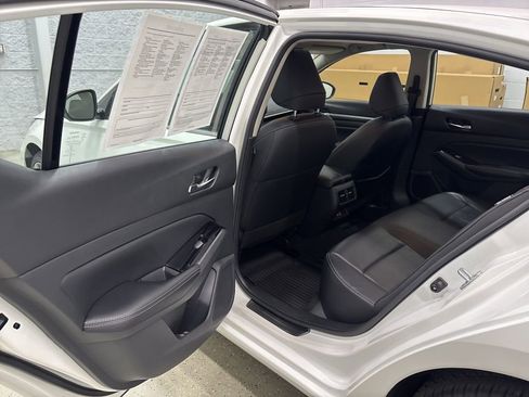 Used 2024 Nissan Altima 2.5 SL image 29