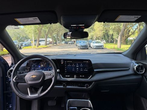 Used 2025 Chevrolet Equinox LT image 27