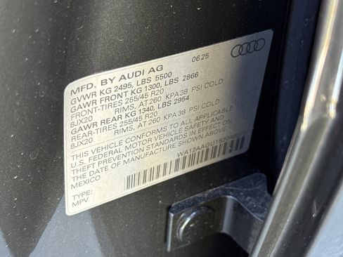 New 2025 Audi Q5 Premium Plus image 25